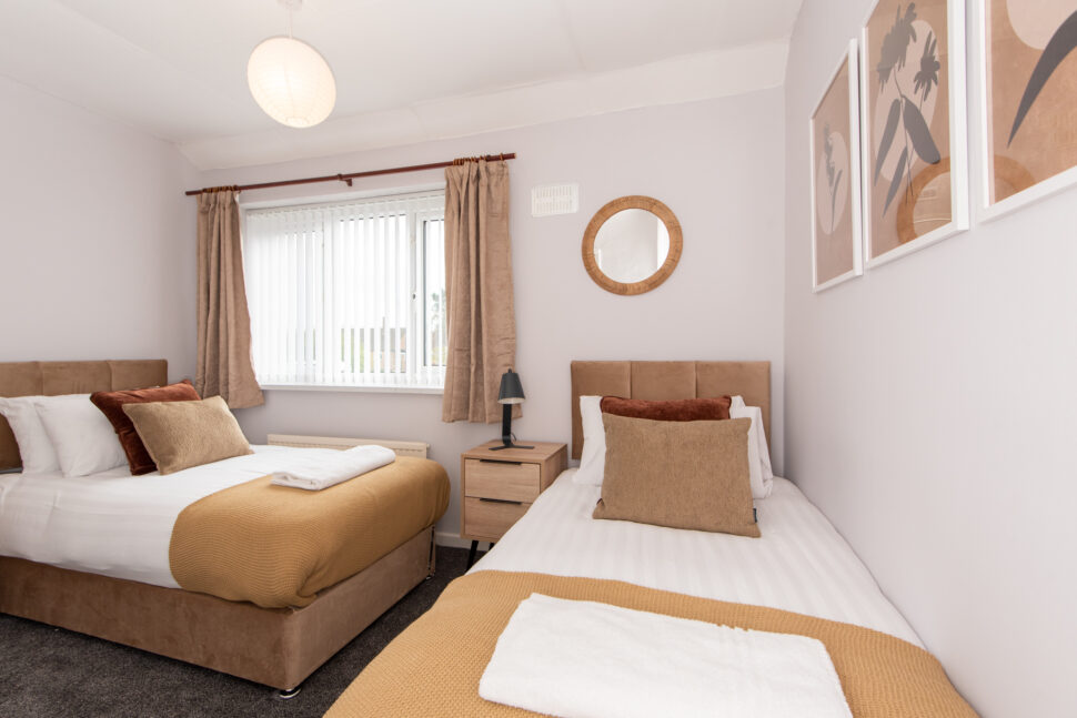 Short term lettings - fully equipped double bedroom